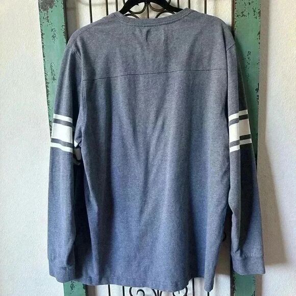 HUF Graphic Varsity Long Sleeve Shirt
HUF highway sign with iconic 86. Mens Lg - Picture 4 of 10